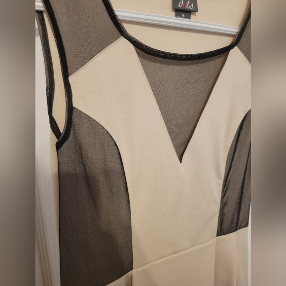 Faux mesh cut out dress - Picture 2 of 5